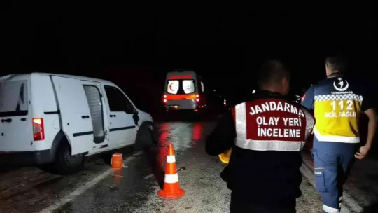 Kontolden çıkan araç yamaca çarpıp 40 metre sürüklendi: 1 ölü