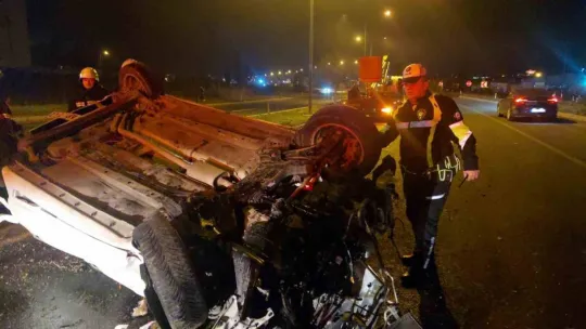 Kontrolden çıkan araç metrelerce savruldu: 1 yaralı