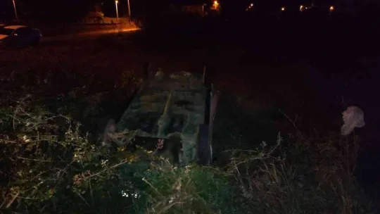 Kontrolden çıkan otomobil devrildi: 4 yaralı