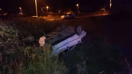 Kontrolden çıkan otomobil devrildi: 4 yaralı