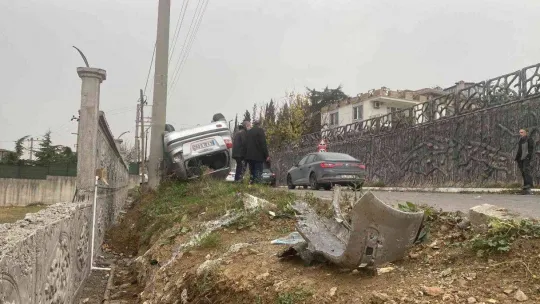 Kontrolden çıkan otomobil takla attı