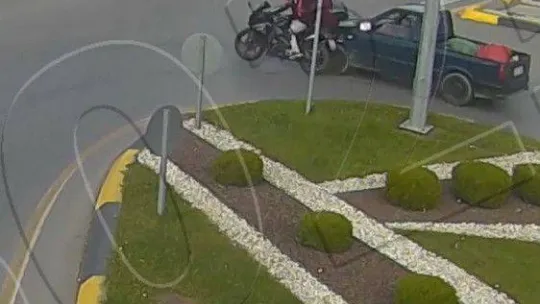 Kontrolden çıkarak karşı şeride geçti, yolun boş olması tehlikeyi önledi