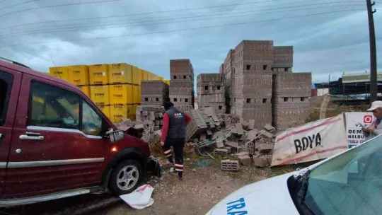 Kontrolden çıkıp birketlere çarptı