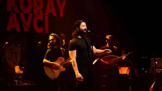 Koray Avcı Bursalıları coşturdu