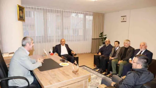 Körfez Belediye Başkanı Söğüt, BBP ilçe başkanı ile görüş alışverişinde bulundu