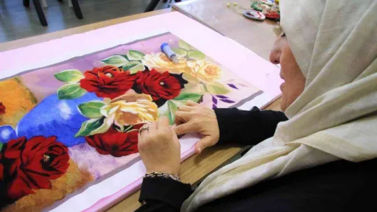 Küçücük odadan hayvanların yününü dünyaya ihraç etmeyi başardılar