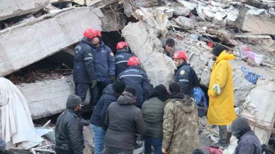 Küçük Mina 37 saat sonra kurtarıldı