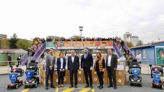 Küçükçekmece'de  'trafikte çocuk güvenliği' seferberliği