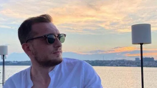 Küçükçekmece'de 22 yaşındaki gencin  yemekten zehirlenerek öldüğü iddiası