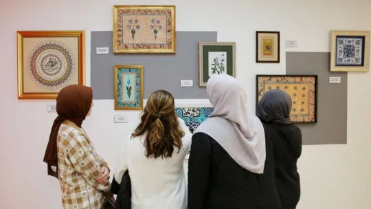 Küçükçekmece'de Güzel sanatlar akademisi öğrencileri'nden 'gelenek' resim sergisi