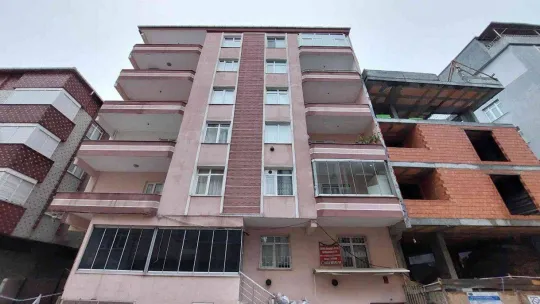 Küçükçekmece'de kolonu patlayan bina için yıkım kararı