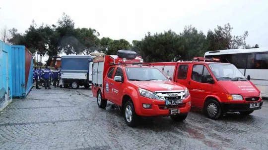 Küçükçekmece'den afet bölgesine destek