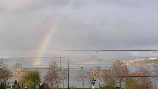 Küçükçekmece Gölünde gökkuşağı