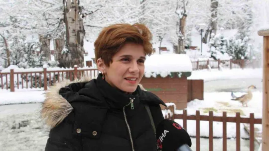 Kuğulu Park'ta kar coşkusu