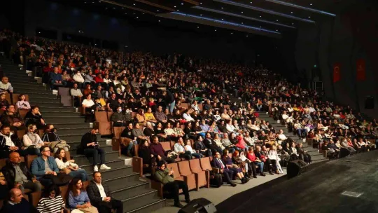 Kültür sanatın şehri Başakşehir'de, Kayahan gecesi