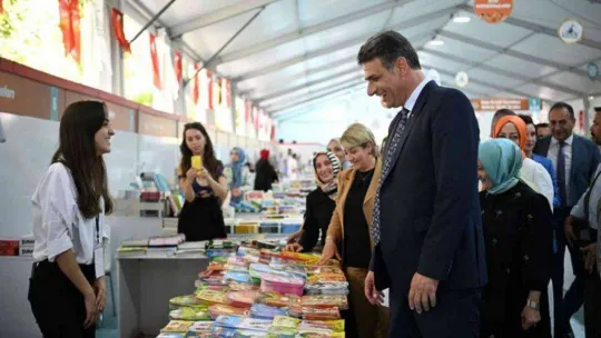 Kumbaraya bağışlanan kitaplarla bir okula kütüphane yapılacak