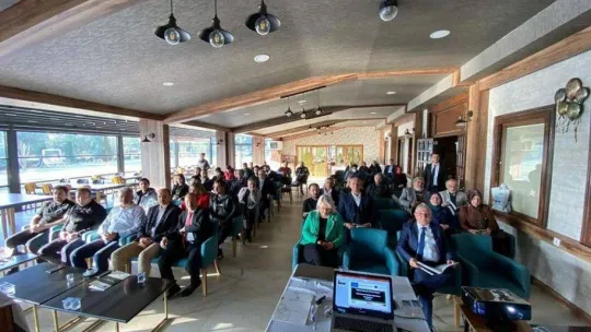 Kütahya'da 'Dijital Okuryazarlık Portalı' projesi semineri gerçekleştirildi