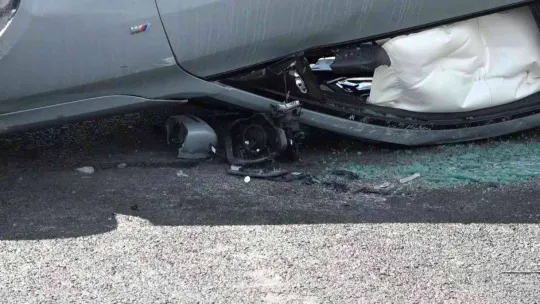 Kuzey Marmara Otoyolu'nda kaza, lüks araç takla attı 2 kişi yaralandı