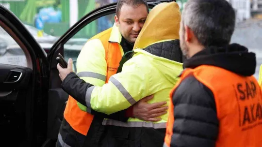 Kuzey Yıldızı Trabzonsporlular Derneği, depremzedeler için yardım kampanyası düzenledi
