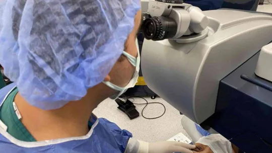 Lazerle göz operasyonu yaptırırken dikkat: 'Kalıcı görme kayıplarıyla sonlanabilir'