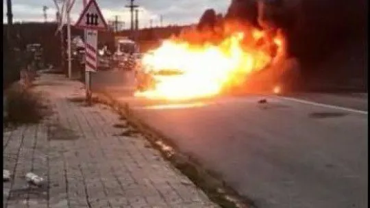 LPG'li otomobil alev topuna döndü