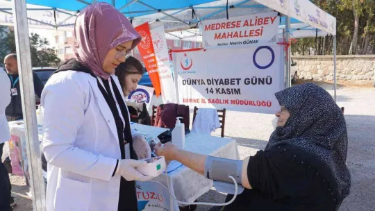 Mahalle sakinleri sağlık taramasında bir araya geldi