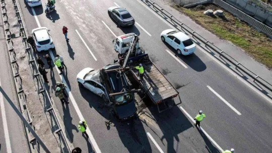 Makas atarken kaza yaptı, faciadan dönüldü