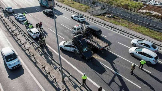 Makas atarken kaza yaptı, faciadan dönüldü