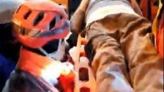 Malatya'da 42 saat sonra enkaz altından yaşlı çift çıkartıldı