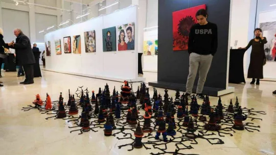 Maltepe'de 80 sanatçıdan Cumhuriyet'in 100.yılına özel sergi