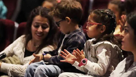 Maltepe'de ara tatilde 3 bin çocuk tiyatroyla buluştu