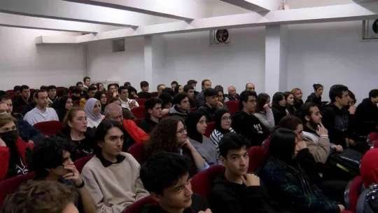 Maltepe'de genç yazılımcılar sertifikalarını aldı