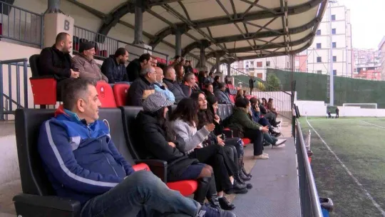 Maltepe'de kadın yönelik şiddete 'BJK-FB Farkındalık Maçı' ile dikkat çekildi