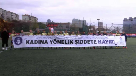 Maltepe'de kadın yönelik şiddete 'BJK-FB Farkındalık Maçı' ile dikkat çekildi