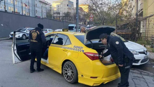 Maltepe'de okul önlerinde sıkı denetim