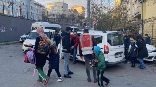 Maltepe'de okul önlerinde sıkı denetim