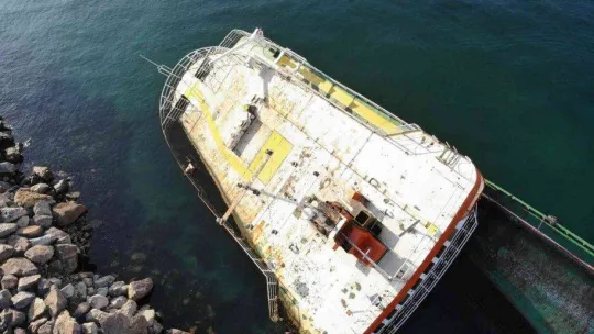 Maltepe sahilde batan gemi 7 milyon liraya satışa çıkarıldı