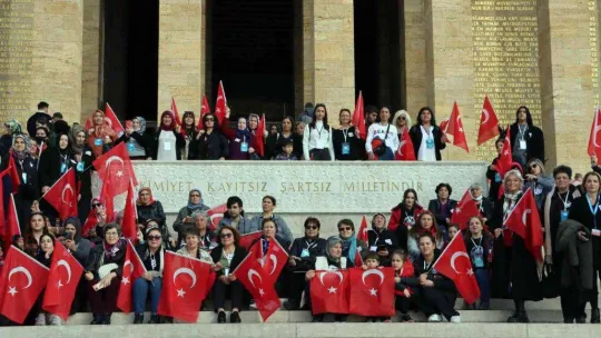 Maltepeli kadınlar 'Ata'larının huzurunda