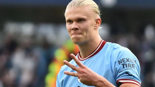 Manchester derbisinde City'den gövde gösterisi