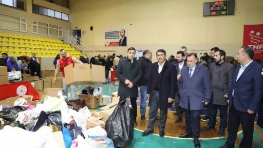 Manisa'da ilçe belediyelerinden deprem seferberliği