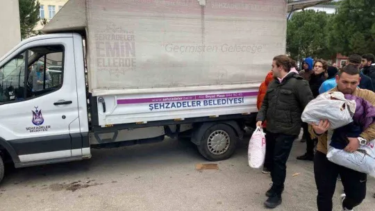 Manisa'da ilçe belediyelerinden deprem seferberliği