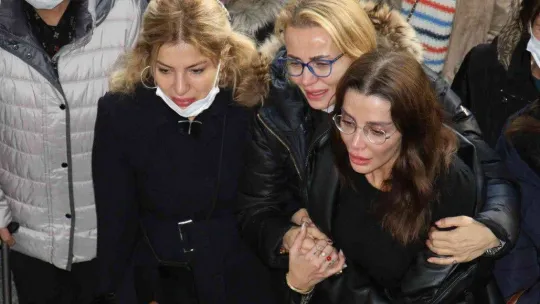 Manken Özge Ulusoy'un babası için Ankara'da cenaze töreni düzenlendi