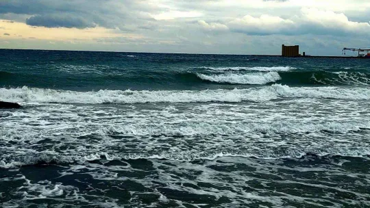 Marmara'da deniz ulaşımına poyraz engeli