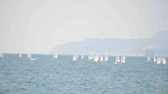Marmara Denizi'nde uluslararası yelken yarışları başladı: 8 ülkeden 313 sporcu yarışıyor