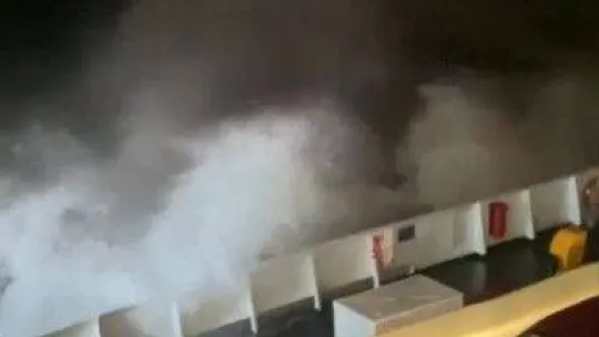 Marmara Denizinde korku dolu anlar: Dalgalar metrelerce yükseldi