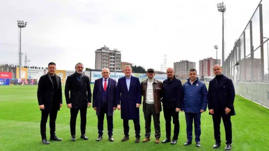 Mehmet Büyükekşi'den, Medipol Başakşehir'e ziyaret