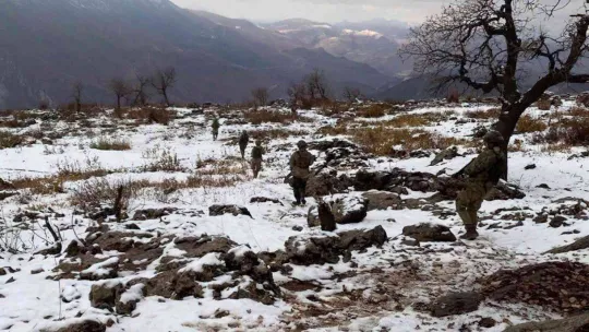Mehmetçik'ten eksi 25'te vatan nöbeti