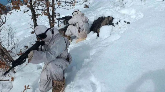 Mehmetçik, zorlu kış şartlarında operasyonlarına devam ediyor
