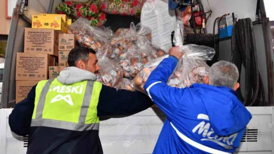 MER-EK'te üretilen tüm ekmekler deprem bölgesine gönderiliyor