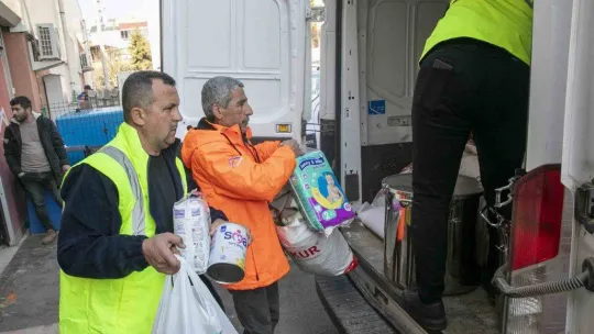 MER-EK'te üretilen tüm ekmekler deprem bölgesine gönderiliyor